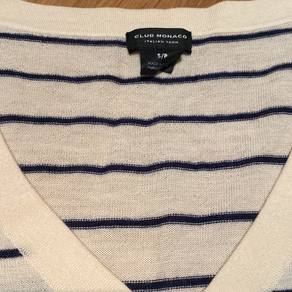 Light spring sweater - Picture 3 of 3